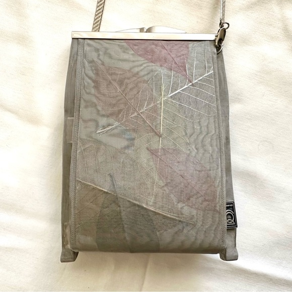 Bo’s Art Studio The Opera Collection Gray Leaf Pattern Evening Bag EUC - Picture 5 of 14